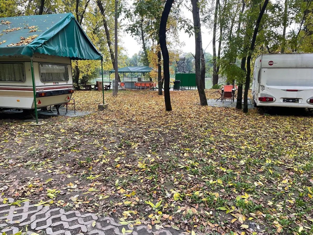 Tisza-Beach Wild Camping4 Szeged